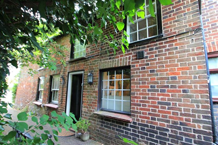 1 Bedroom Cottage To Rent In High Street, Stevenage, Hertfordshire, SG1