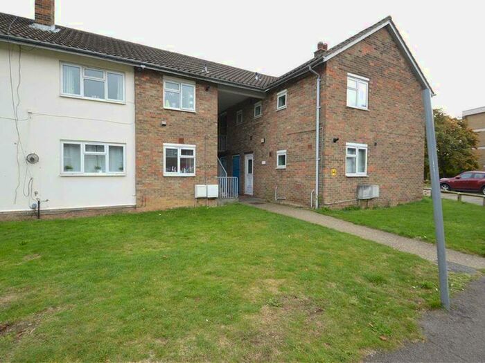2 Bedroom Apartment To Rent In Little Grove Field, Harlow, CM19