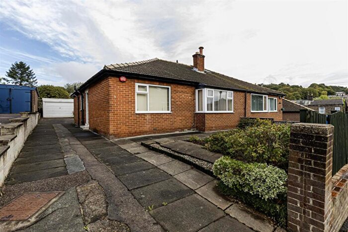 3 Bedroom Semi-Detached Bungalow For Sale In Beaumont Street, Longwood, Huddersfield, HD3