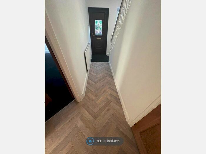 2 Bedroom Semi-Detached House To Rent In Biddulph Road, Stoke-On-Trent, ST6