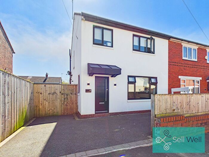 3 Bedroom Semi-Detached House For Sale In Bowker Street, Worsley, Manchester, M28