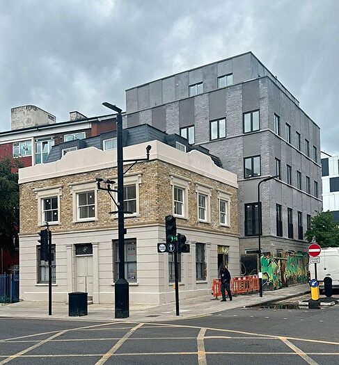 3 Bedroom Flat To Rent In Barnabas Road, Hackney, E9