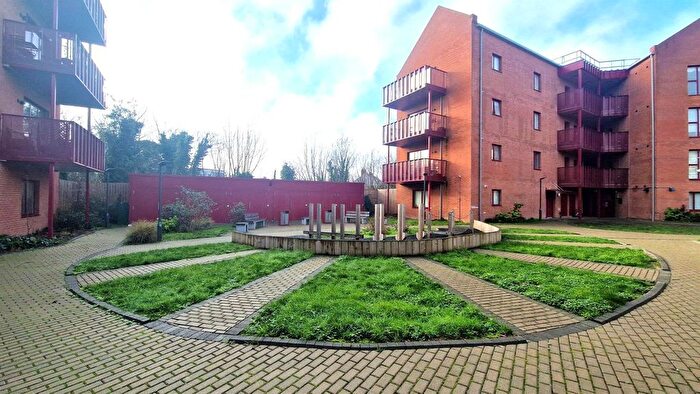2 Bedroom Flat To Rent In Essex Close, London, E17