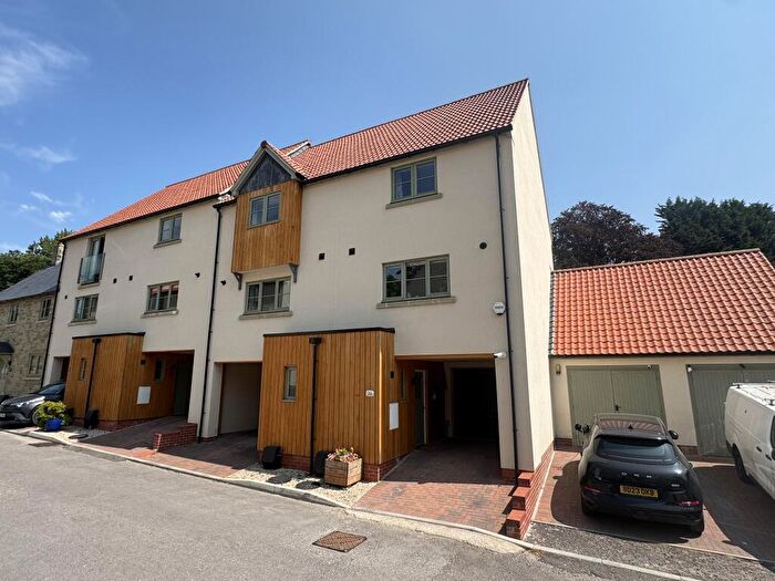 2 Bedroom End Of Terrace House For Sale In Mill Lake, Factory Hill, Bourton, SP8