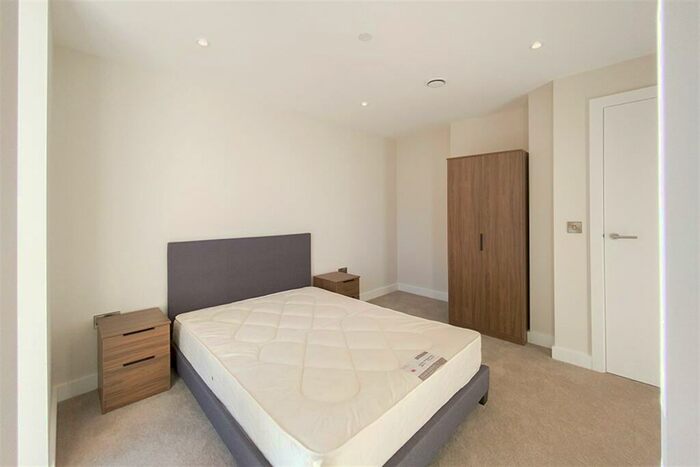 2 Bedroom Apartment To Rent In Castle Wharf, M15