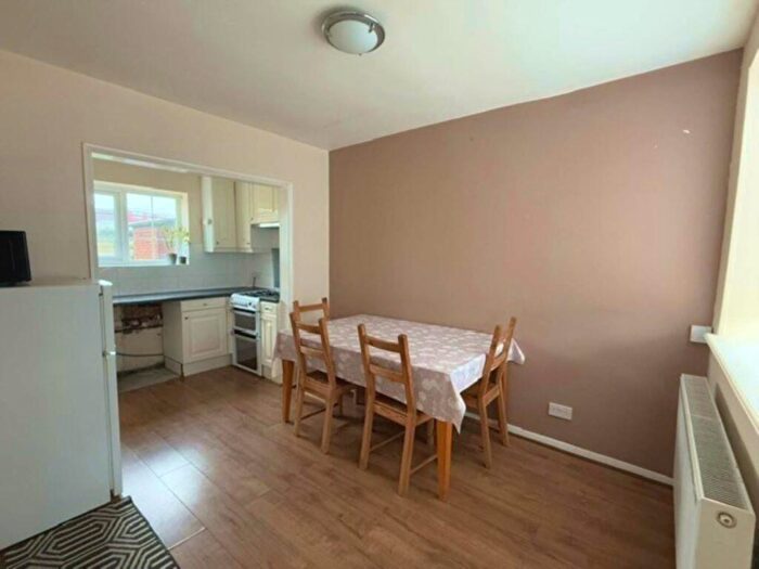2 Bedroom Semi-Detached House To Rent In Lynton Avenue, Romford, RM7