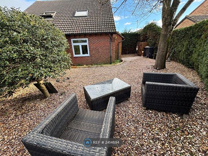 1 Bedroom Maisonette To Rent In Aquitaine Close, Northampton, NN5