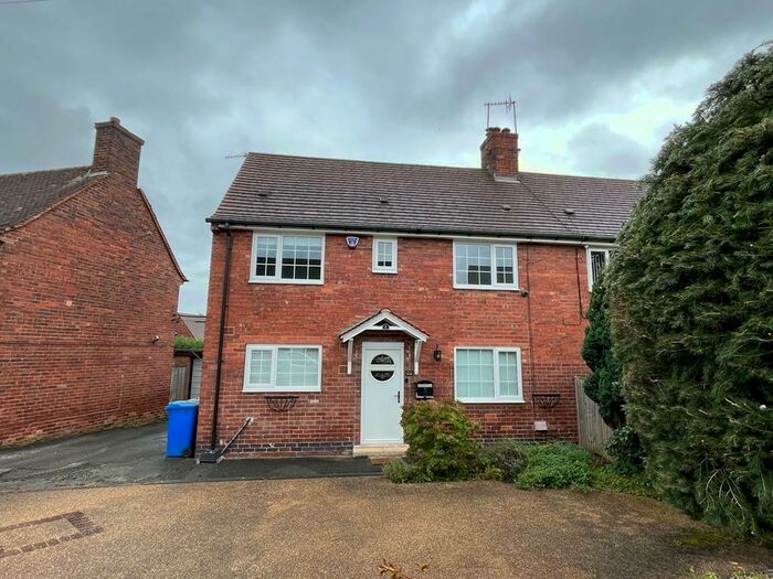 2 Bedroom Semi-Detached House To Rent In St. Augustines Crescent, Chesterfield, Derbyshire, S40