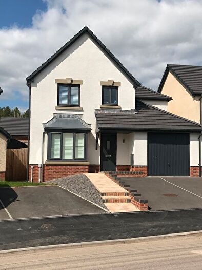 3 Bedroom Detached House For Sale In Maesteg Road, Tondu, CF32