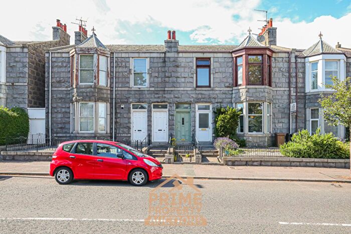 2 Bedroom Flat For Sale In Leslie Road, Aberdeenshire, AB24