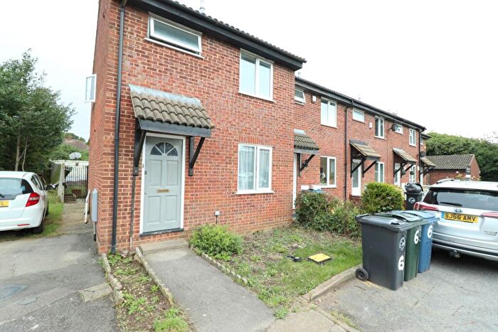3 Bedroom Terraced House To Rent In Redhouse Close, High Wycombe, HP11