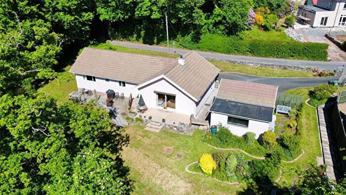 4 Bedroom Bungalow For Sale In Sennybridge, Brecon, Powys, LD3