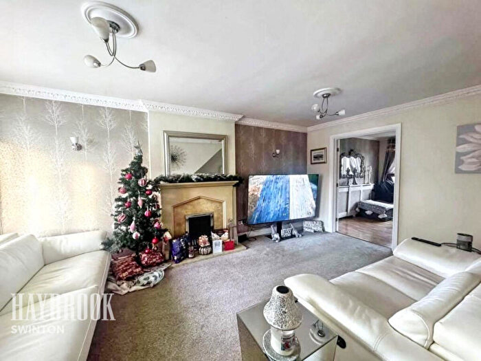 4 Bedroom Detached House For Sale In Meadow Croft, Mexborough, S64