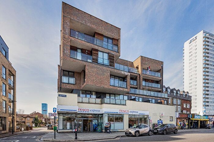 2 Bedroom Flat For Sale In Hanah House, Maryland Street, London, E15