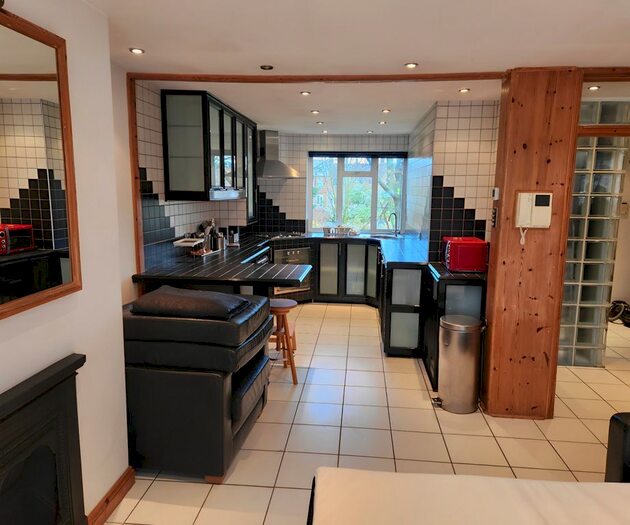 1 Bedroom Flat To Rent In Burns House, N16