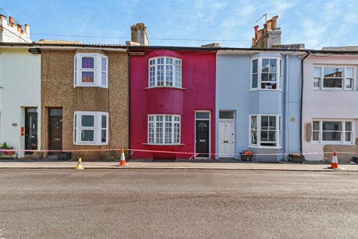 3 Bedroom Terraced House For Sale In Coleman Street, Brighton, BN2