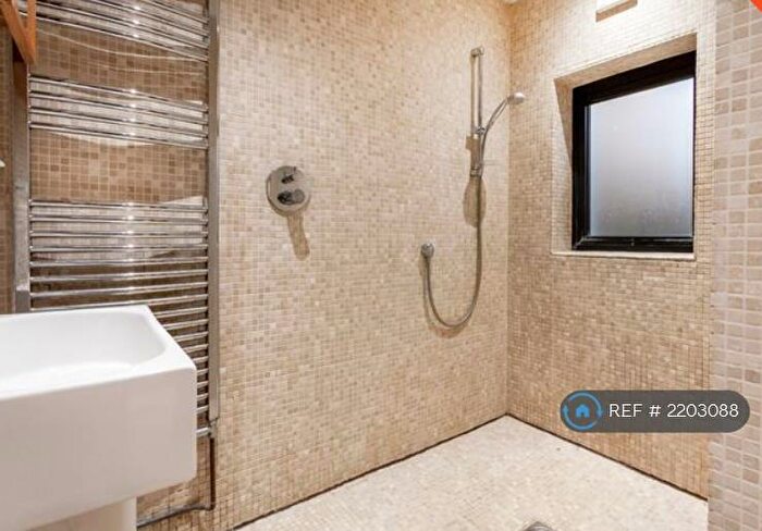 2 Bedroom Flat To Rent In City Road, London, EC1V