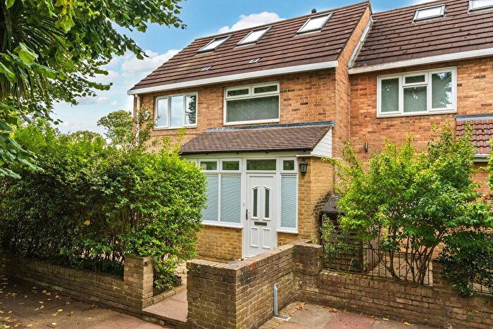 4 Bedroom End Terrace House For Sale In Gressenhall Road, Southfields, London, SW18