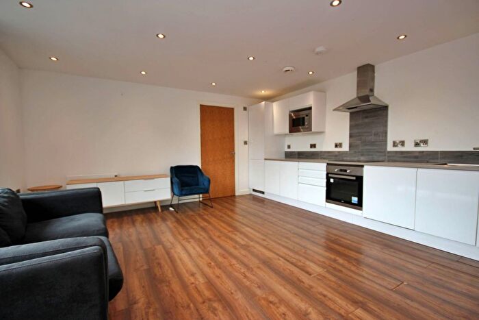 2 Bedroom Flat To Rent In Lower Broughton Road, Salford, M7