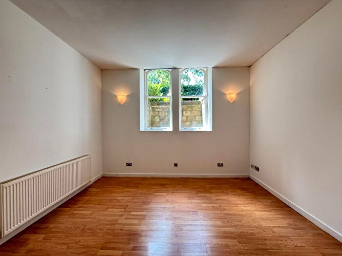 1 Bedroom Flat For Sale In Apartment, Boothroyds, Dewsbury, West Yorkshire, WF13