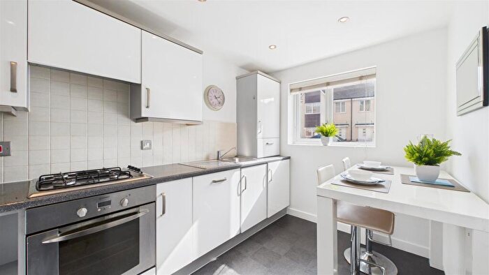 2 Bedroom End Of Terrace House For Sale In Bradfield Way, Dudley, DY1