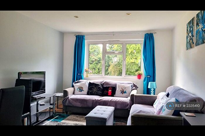 2 Bedroom Flat To Rent In Guilfords, Harlow, CM17