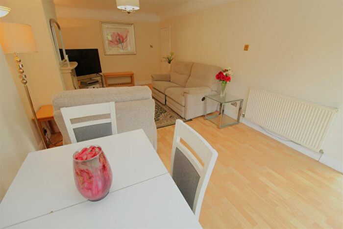 2 Bedroom Semi-Detached Bungalow For Sale In Beech Avenue, Melling, Liverpool, L31