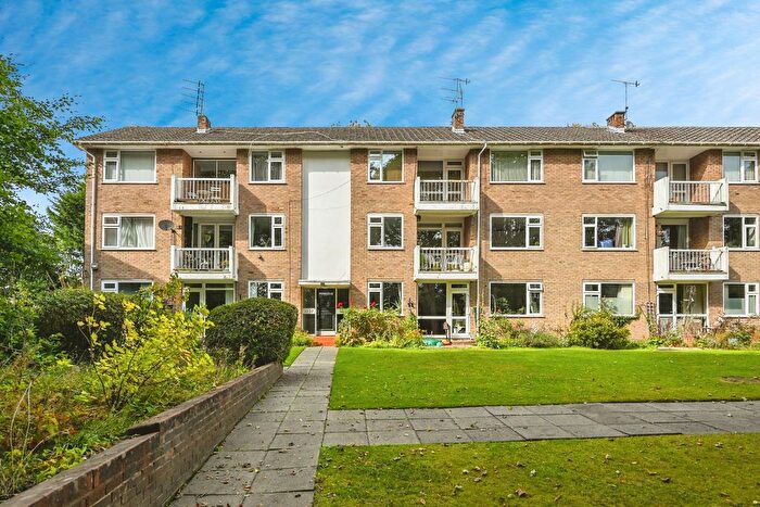 2 Bedroom Flat For Sale In Eton Court, Liverpool, Merseyside, L18