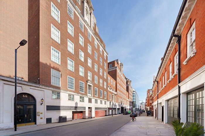 4 Bedroom Flat For Sale In Hereford House, Mayfair, London, W1K