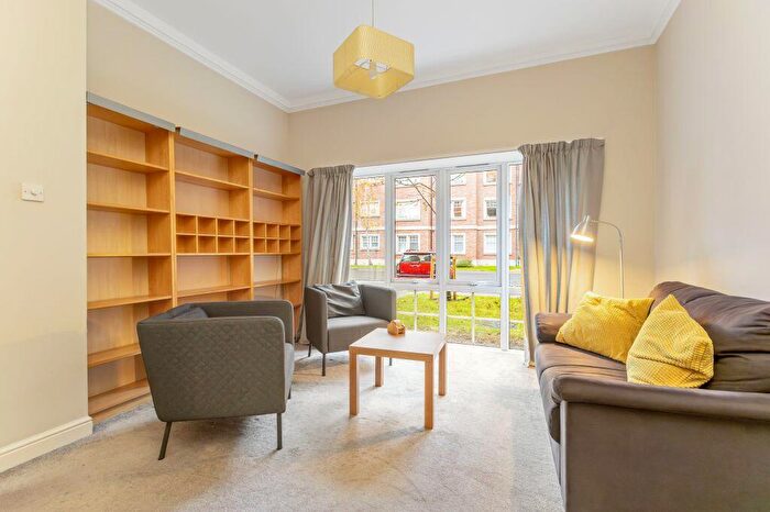 2 Bedroom Duplex For Sale In Upper Gray Street, South Side, Edinburgh, EH9