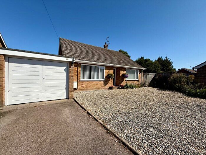 4 Bedroom Detached Bungalow For Sale In Briar Close, Lingwood, NR13