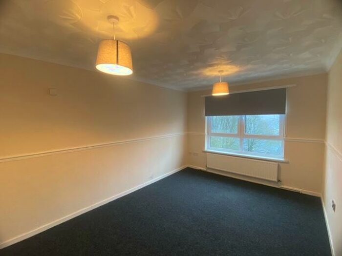 2 Bedroom Flat To Rent In Zion Place, Ebbw Vale, NP23