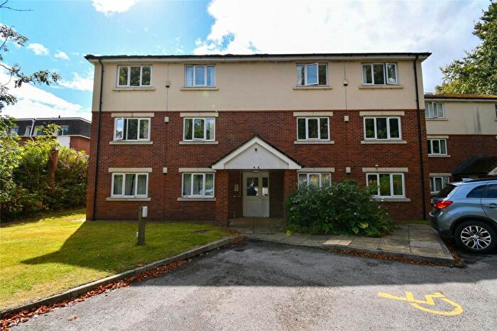2 Bedroom Flat For Sale In Bidston Road, Prenton, Wirral, CH43
