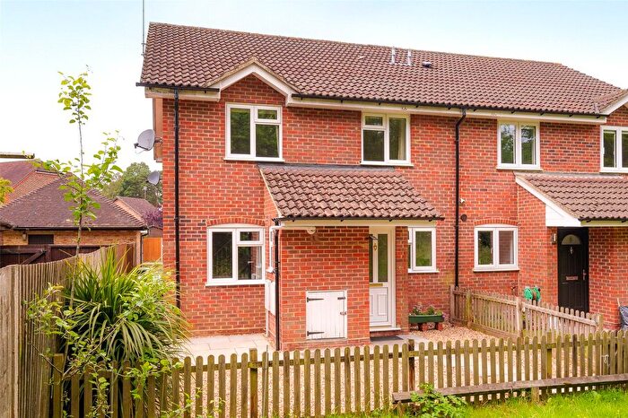 2 Bedroom Terraced House For Sale In High Beech, Bracknell, Berkshire, RG12