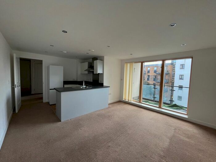 2 Bedroom Flat To Rent In Durnsford Road, London, SW19
