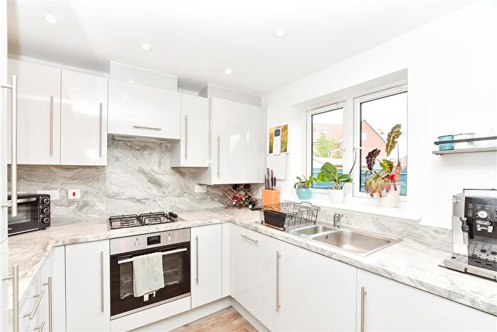 3 Bedroom Semi-Detached House For Sale In Rathbone Crescent, Horley, Surrey, RH6