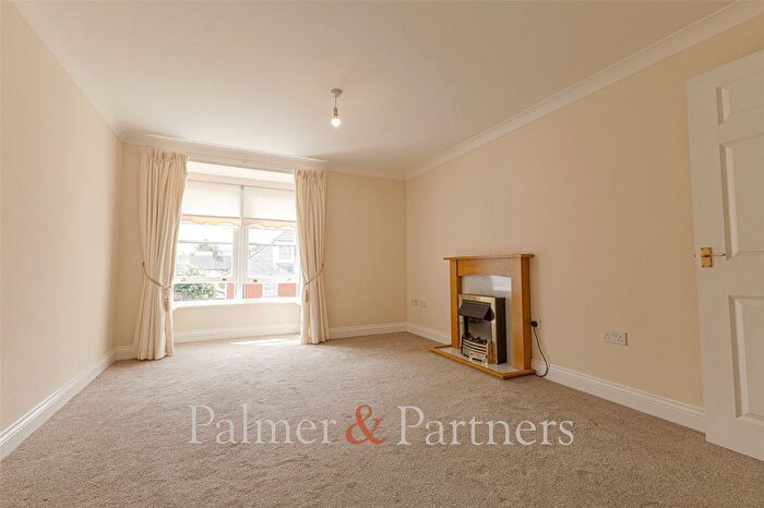 1 Bedroom Flat To Rent In Tudor Court, Christchurch Street, Ipswich, Suffolk, IP4
