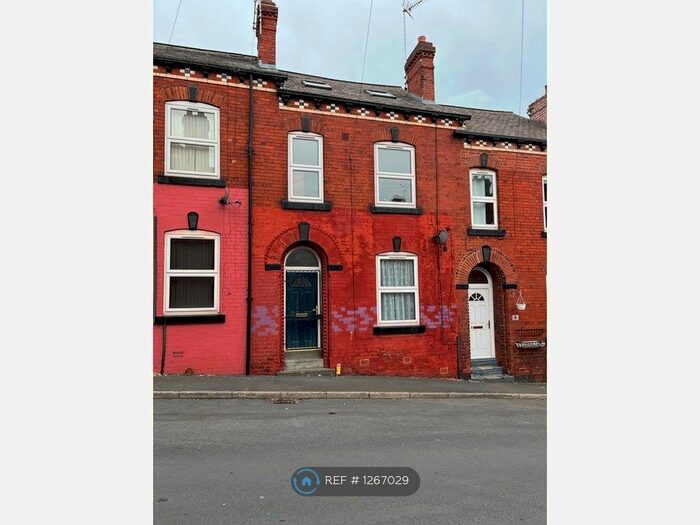 3 Bedroom Terraced House To Rent In Aviary Road, Leeds, LS12