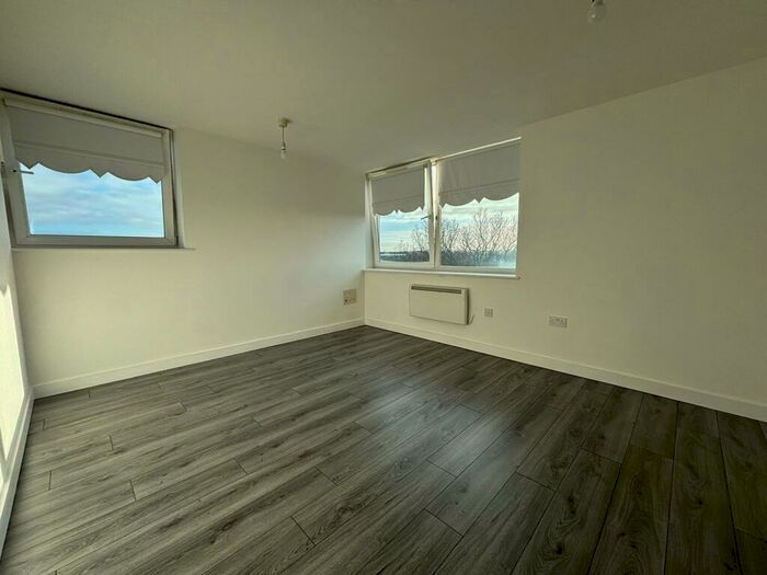 2 Bedroom Apartment To Rent In Roughwood Drive, Liverpool, L33