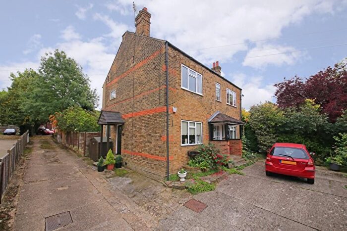 2 Bedroom Maisonette To Rent In Hallowell Road, Northwood, HA6