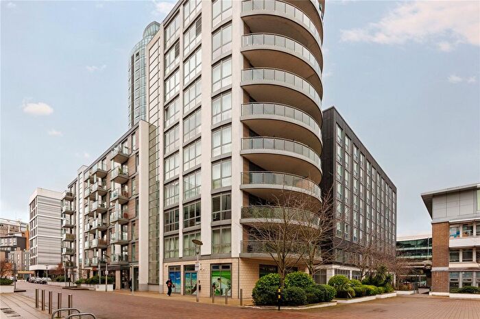 2 Bedroom Flat For Sale In Ealing Road, Brentford, TW8