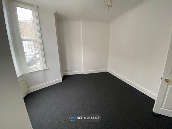 1 Bedroom Flat To Rent In Athelstan Road, Margate, CT9