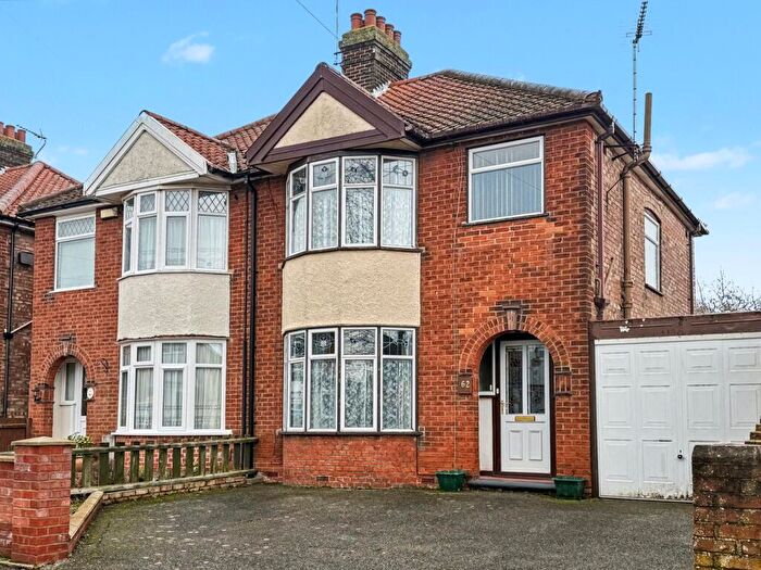 3 Bedroom Semi-Detached House For Sale In Nelson Road, Ipswich, IP4