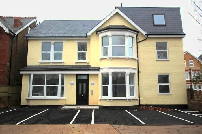Property For Sale In Beaufort Road, Kingston, KT1