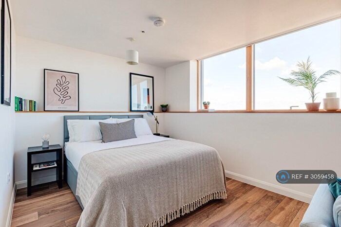Studio To Rent In Berkshire House, Maidenhead, SL6