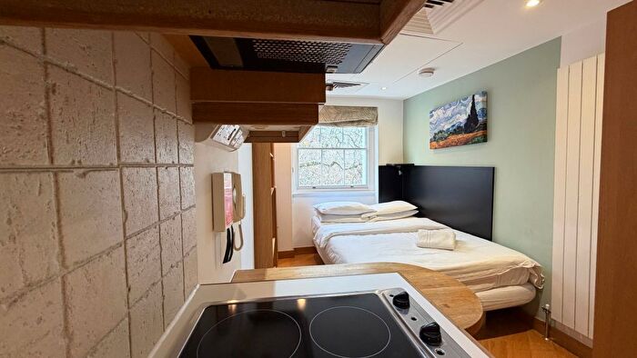 Studio To Rent In Cartwright Gardens, London, WC1H