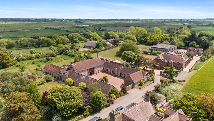 3 Bedroom Cottage To Rent In Tortington, Arundel, BN18