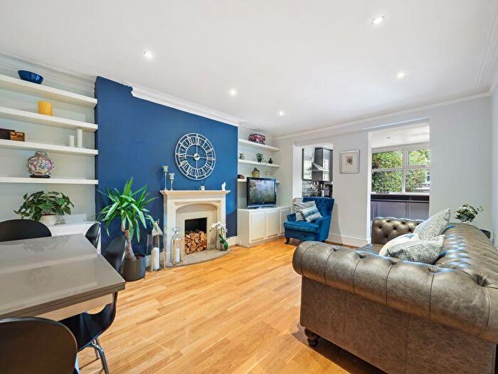 2 Bedroom Character Property To Rent In Mill Lane, West Hampstead, London, NW6