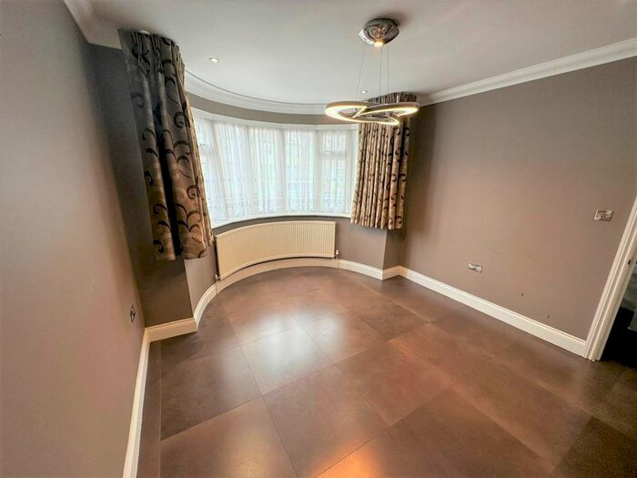 3 Bedroom End Of Terrace House To Rent In Exeter Road, Harrow, HA2