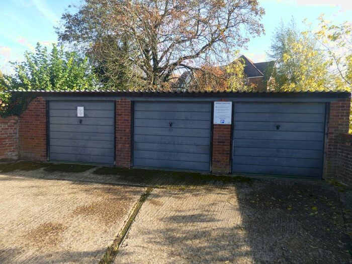 Property To Rent In Ford Street, MK18